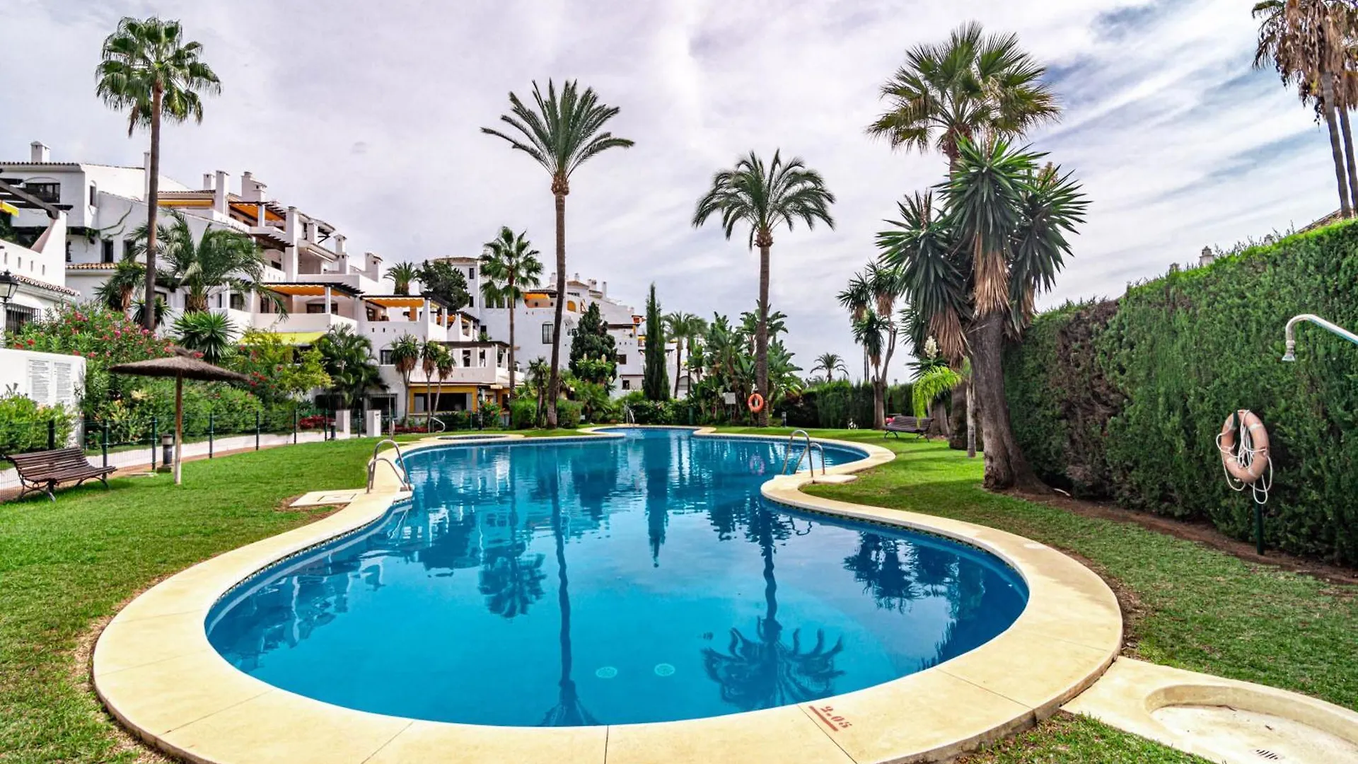 Stunning 2 Bedroom Residence In Aldea Blanca Marbella