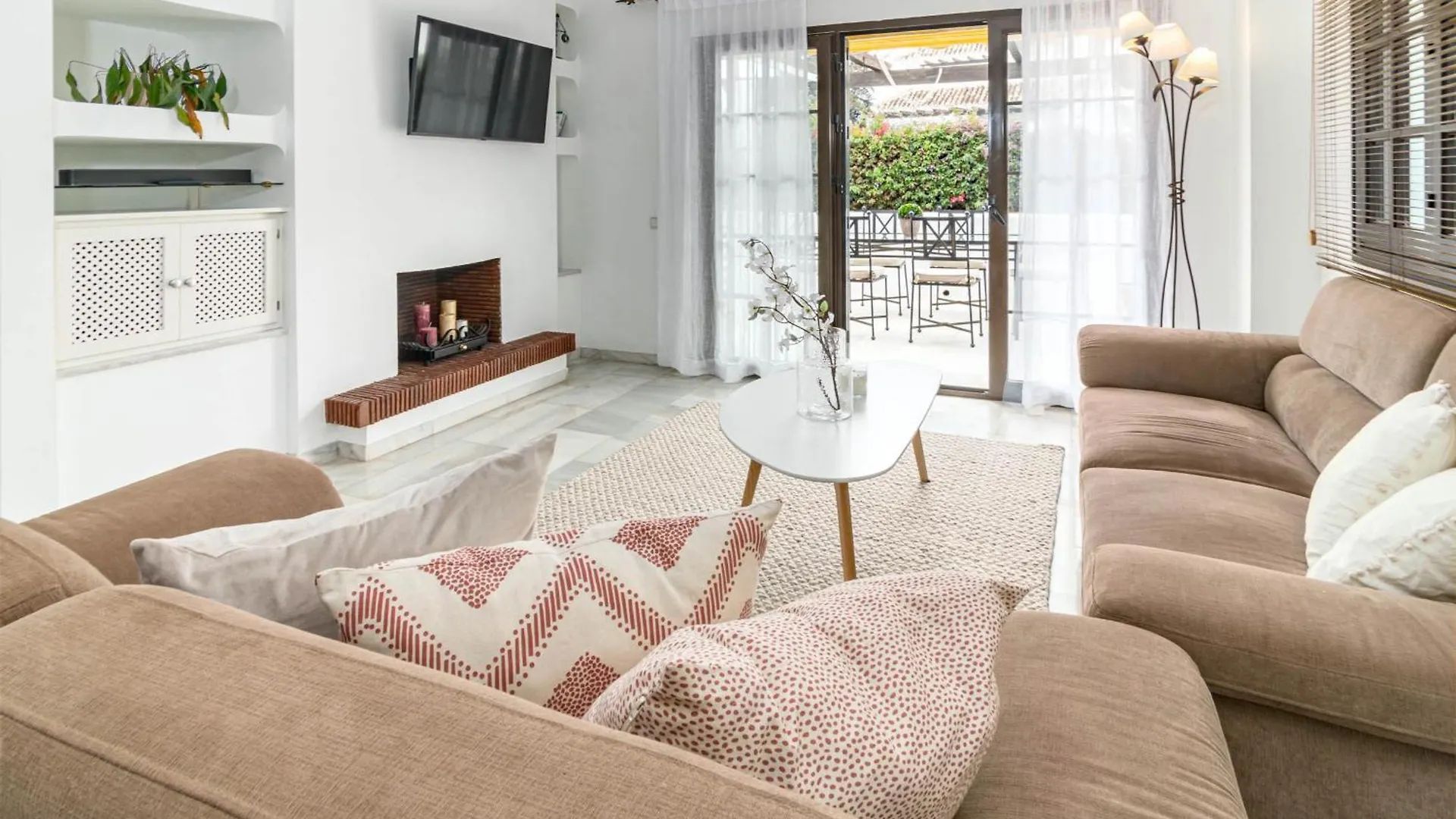 Stunning 2 Bedroom Residence In Aldea Blanca Marbella Apartment