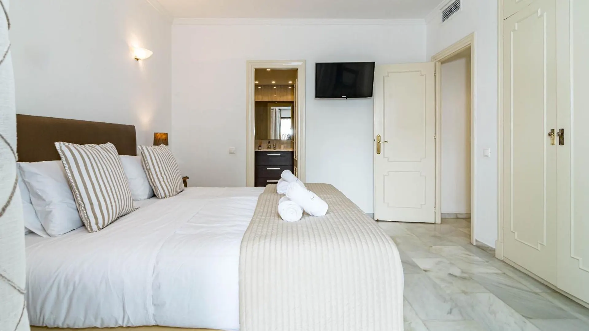 Stunning 2 Bedroom Residence In Aldea Blanca Marbella Spain