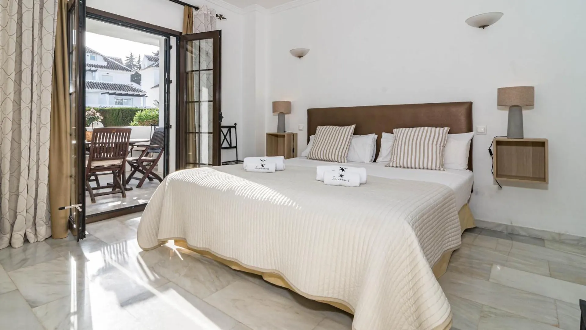 Apartment Stunning 2 Bedroom Residence In Aldea Blanca Marbella