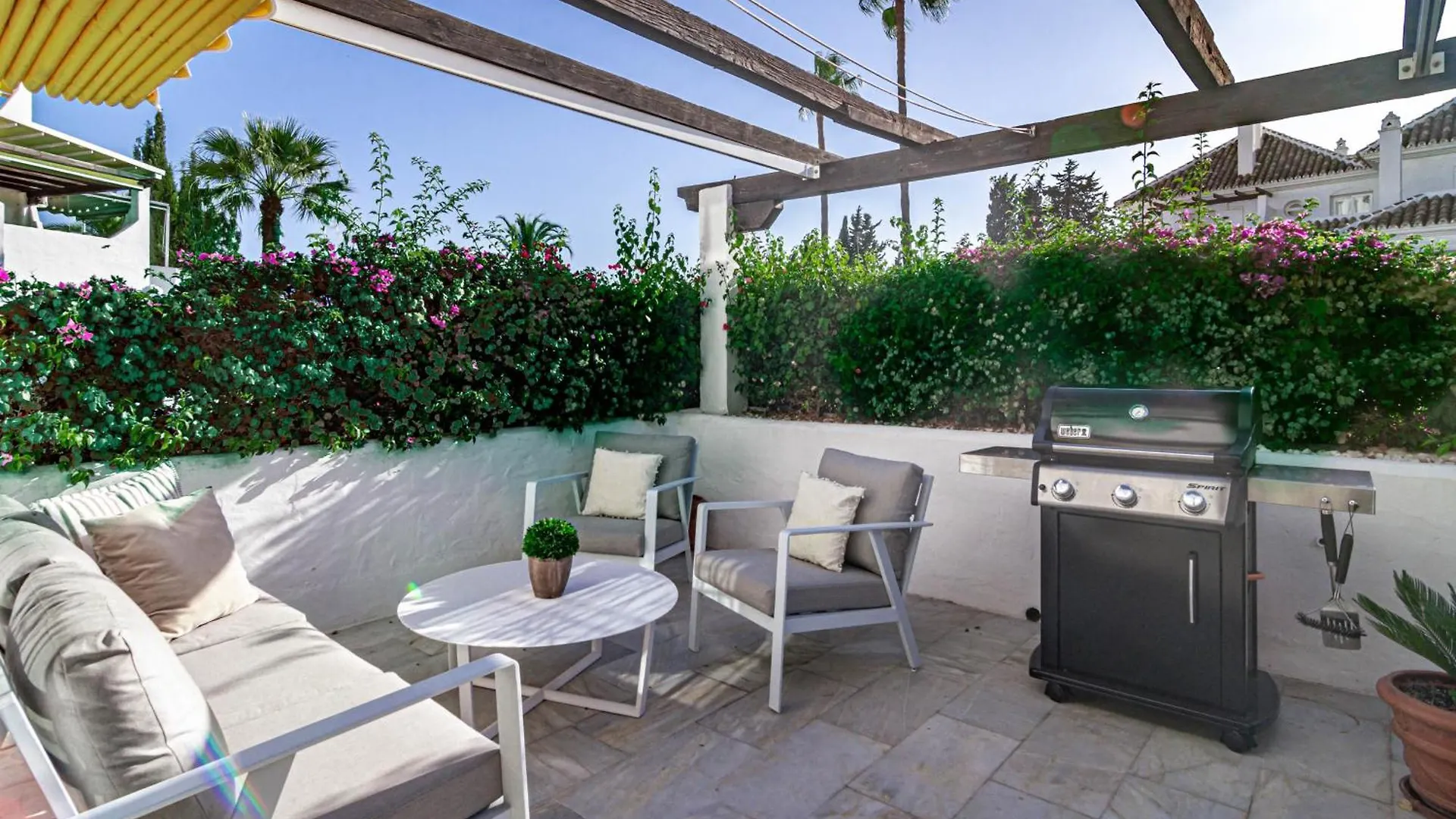 Stunning 2 Bedroom Residence In Aldea Blanca Marbella Apartment